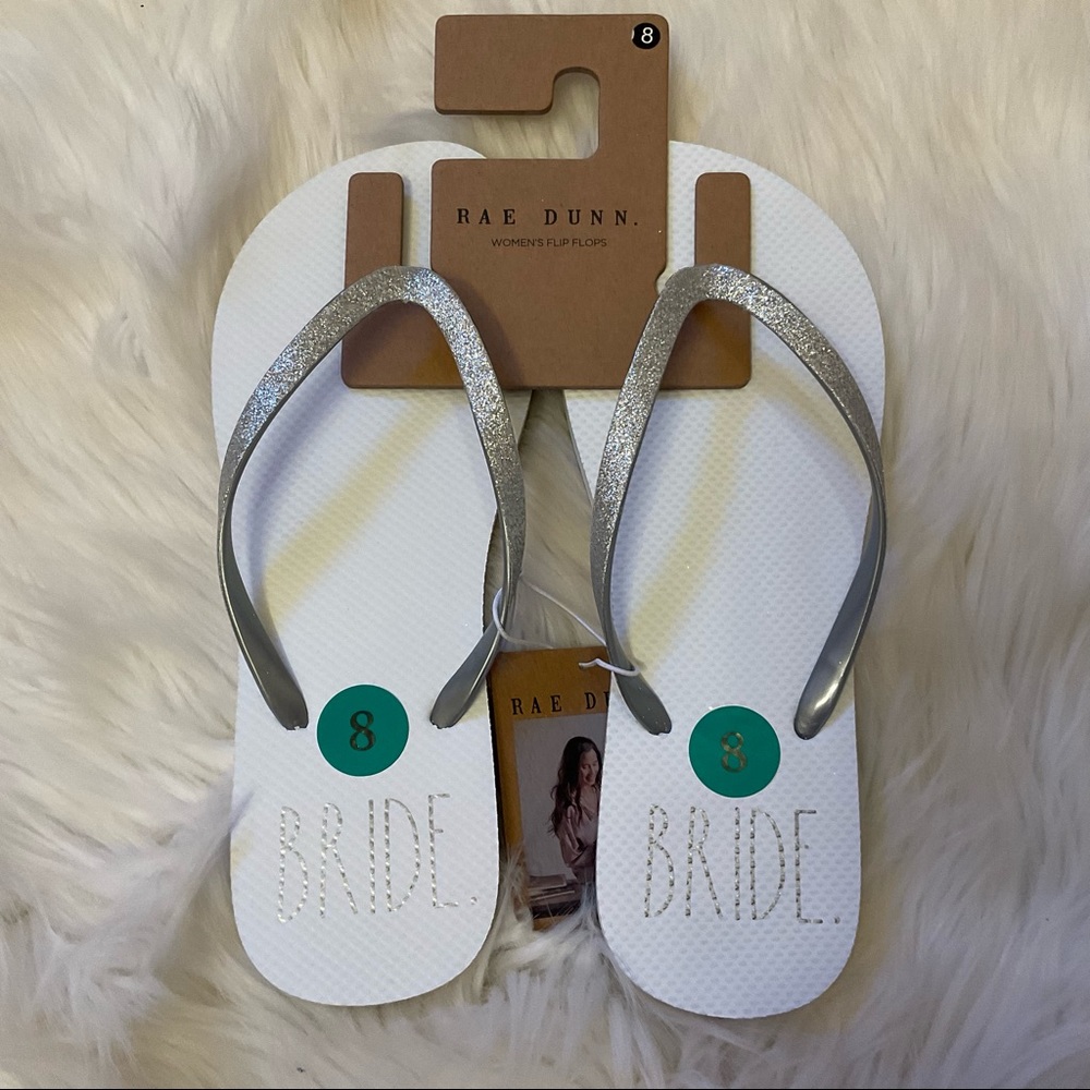 Rae Dunn Bride Flip Flops - NWT - Size 8 - Picture 3 of 10